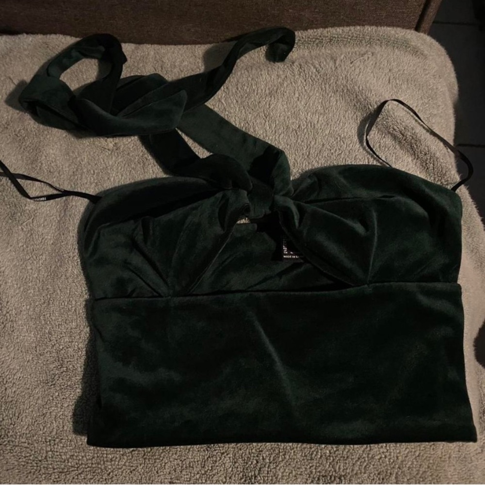 NWT forever 21 velvet emerald green halter top